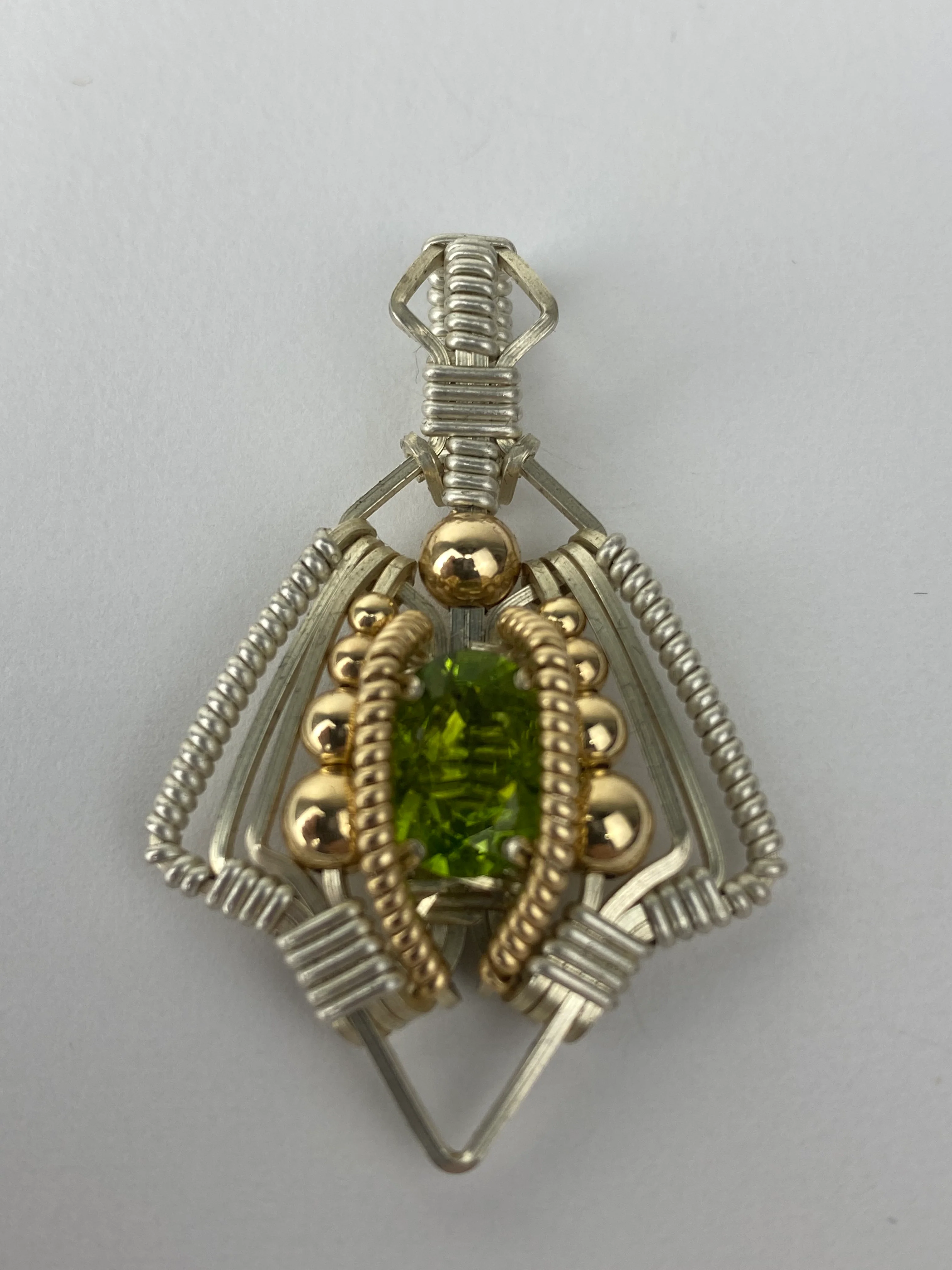 Jason Burruss Medium Single Gem Pendant Peridot - Image 2