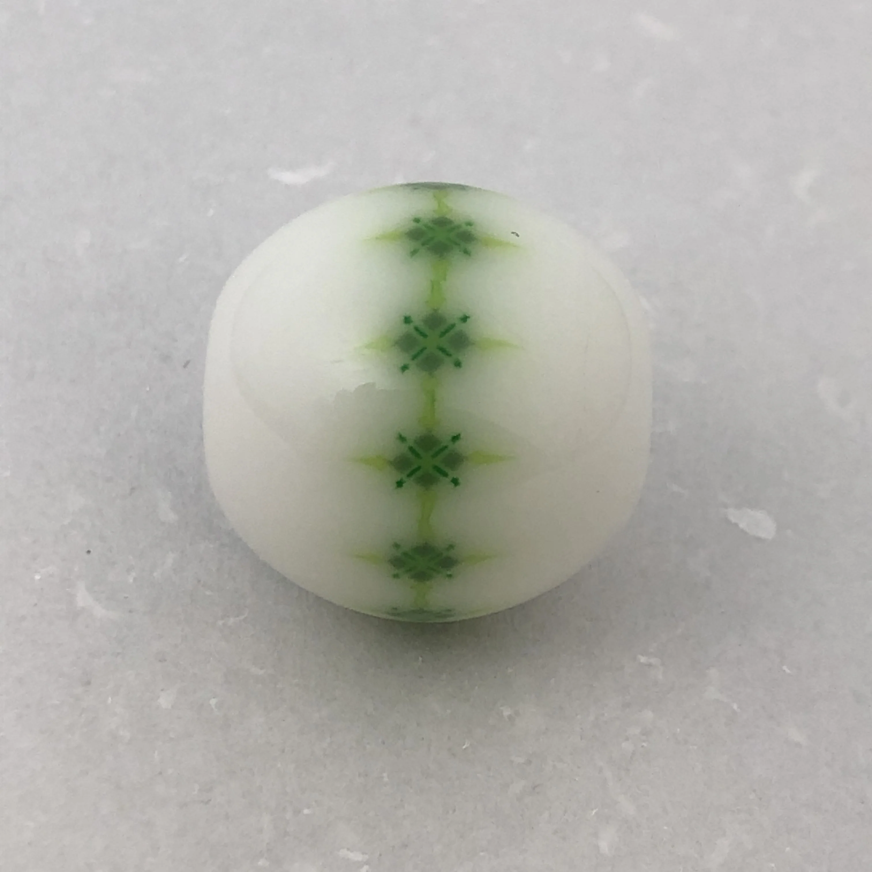 Muto Glass Bead Argyle Star - Image 3